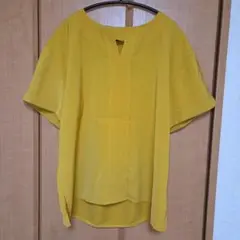 イエロー 半袖プルオーバー Vネック