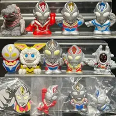 ウルトラマン 怪獣 指人形 ソフビ155個セット まとめ売り レア 希少 当時物 当時物／レア ウルトラマン 指人形 47個 まとめセット 怪獣