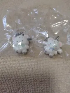 サンリオ　めじるしアクセサリー　ふわふわスノー２個セット