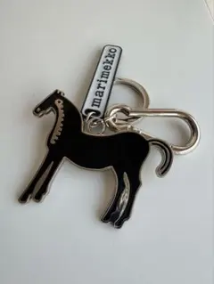 marimekko Musta Tamma Key Charmのサムネイル