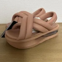 24 ナイキ エア マックス アイラ ウィメンズサンダル　FJ5929-600のサムネイル