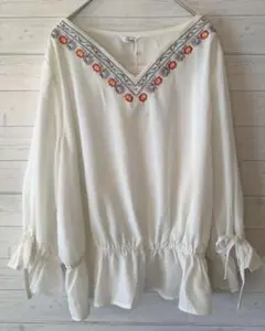 【新品】L'esppr 刺繍付き アイボリー ブラウス 大きいサイズ 3L