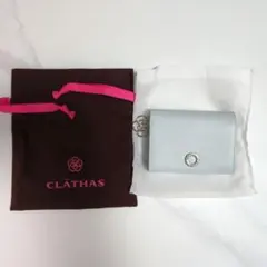 CLATHAS 二つ折り財布 カメリアチャーム付き ライトブルーのサムネイル
