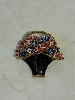 花かごデザイン ブローチ