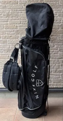 希少　NIKE GOLF ナイキゴルフ　スタンド式キャディバッグ　刺繍ロゴ　軽量のサムネイル