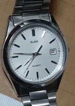 SEIKO ALBA V532-7B50ステンレスメンズクォーツのサムネイル