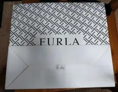 FURLA ショップ袋 紙袋 1個　キズ汚れ多数あり　説明必読のサムネイル