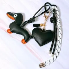 じゃらじゃらキーホルダー　バッグチャーム　キーチャーム　パラコード　犬　84C