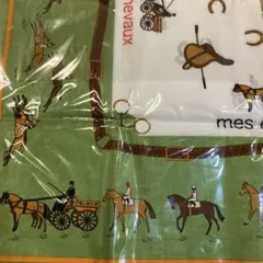 美品　mes chevaux 馬柄　ハンカチ　スカーフ