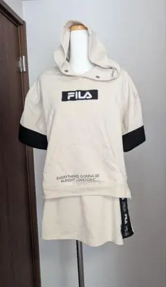 ラブトキシック✕FILA 　フード付きベージュセットアップ　L