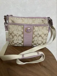Coach ショルダーバッグ ベージュとピンク