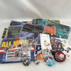 ウルトラマン倶楽部 缶バッチ キーホルダー カード まとめ売り | Mercari