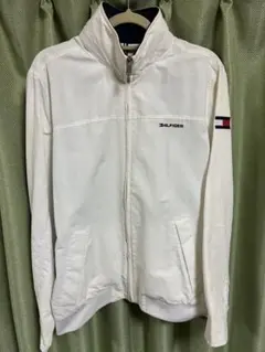 TOMMY HILFIGER ホワイトナイロンジャケット