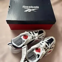 Reebokスニーカー