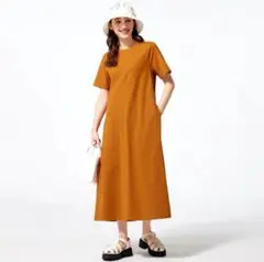 GU カットソーフレアワンピース(半袖) S オレンジ　マーメイド　Aライン