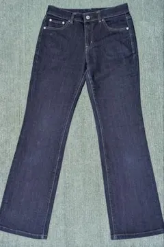 ユニクロ　ダークブルー ストレートデニム