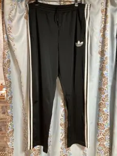 アディダス ファイヤーバード