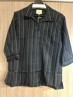 【新品】コリスコ CORISCO ストライプ柄 スキッパーカラーシャツ Mのサムネイル