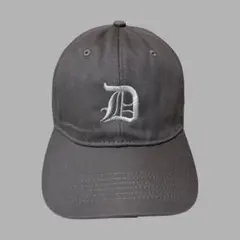 グレー刺繍ロゴベースボールキャップ