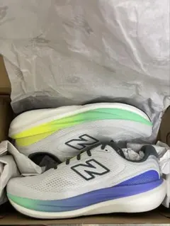 New Balance 1080 v15 ランニングシューズのサムネイル