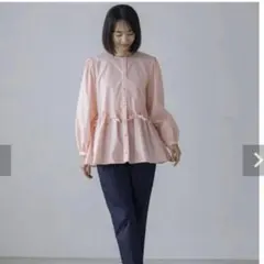 美品】atelier naruse リネンスタンドオフカラーブラウス - メルカリ