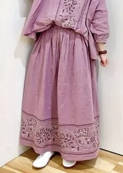 サマンサモスモス　夏のお花とスカラップ刺繍スカート パープル　ピンク