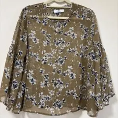 Sonny label 薄手トップス