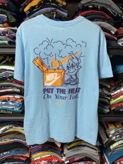 NIKE PUT THE HEAT On Your Feet. Tシャツのサムネイル