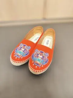 Item thumbnail for item 4cb18235-3485-4519-b429-4e43b6c1b60f