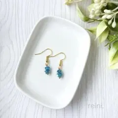 天然石カヤナイトのミニピアス イヤリング ハンドメイド