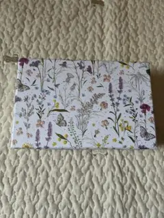 花柄小物入れ 約25cm x 15cm x 5cm