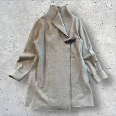 オンワード 自由区 ウール100% スタンドカラー ミドル丈コート グレージュ