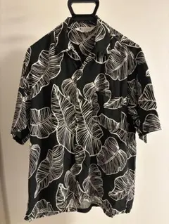 ADAM ET ROPE アロハシャツ リーフ柄 ブラックのサムネイル