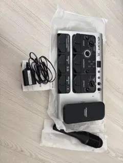 【超美品】ZOOM V6 SPボーカルエフェクター　純正ケース付き ZOOM V6 All-in-One Vocal Processor｜ミュージックランドKEY
