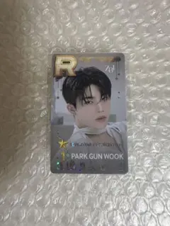 ZB1 ゴヌク　superstarWAKEONE ロンドン　トレカ