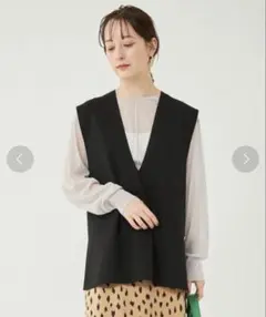 ＜green label relaxing＞ブラック Vネック ニットベスト