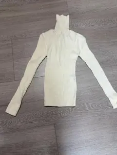 新品　アルアバイル　リブ編みタートルネック