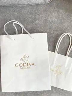 GODIVA ショップ袋 2点セット　紙袋　ギフトラッピング　　※バラ売り要相談