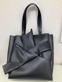 【TO BE CHIC】トゥービーシック　トートバッグ　ブラックのサムネイル