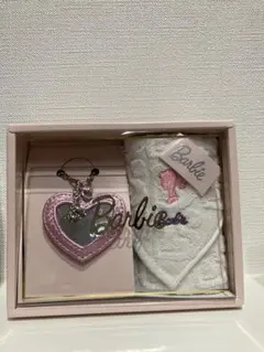 新品　Barbie チャーム、ミニタオルハンカチセット