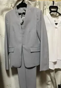 GU美品3点セット✨ノーカラージャケットとパンツ　ブラウス付き