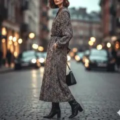 イッカ　Ｌ　ロングワンピース　長袖　ペイズリー柄　黒系　バンドカラー　フレア