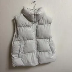ダウンベスト白