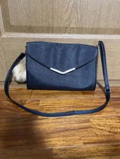 ファー付き黒ショルダーバッグのサムネイル