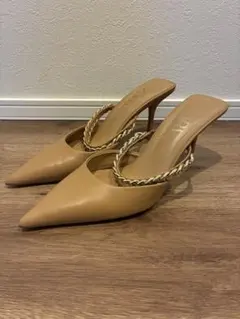 ZARA ベージュ ポインテッドトゥ ミュール チェーンストラップ