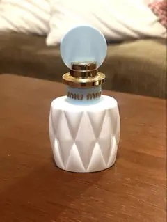 miumiu フルールドゥレオードパルファムのサムネイル