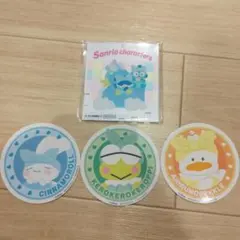 サンリオ　ナムコで推し色　カラフルバスタイム　B賞コースター、C賞ステッカー