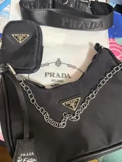 PRADA ノベルティ　ナイロン ショルダーバッグのサムネイル