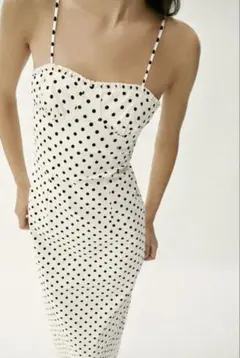 ZARA 【ドット柄ミディワンピース】