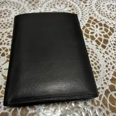 黒 レザー 二つ折り財布